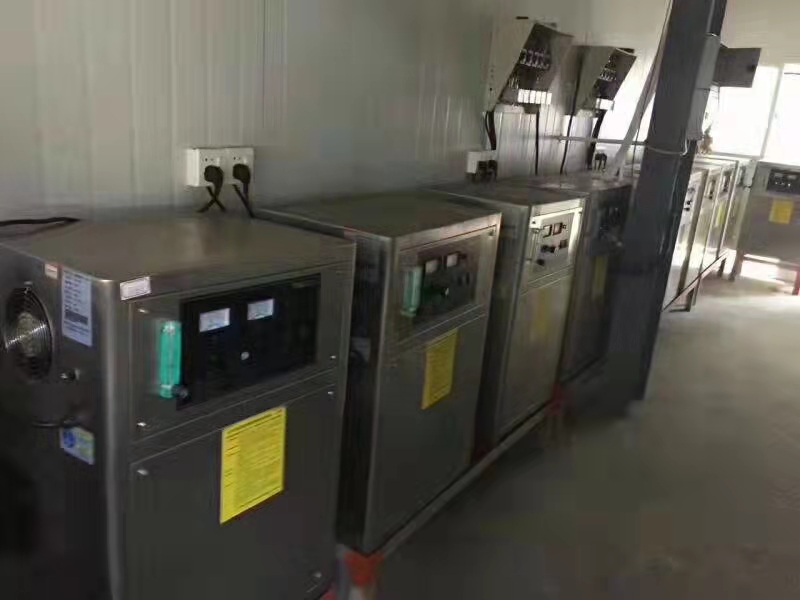 兩用型臭氧發(fā)生器，制氧機(jī)廣泛應(yīng)用于水產(chǎn)養(yǎng)殖行業(yè)
